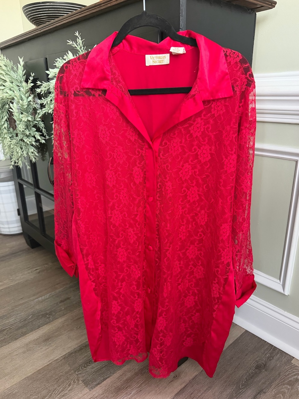 Victoria's Secret Gold Label Red Lace Sheer Button-Front Robe / Night Dress